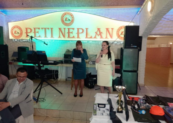 ZNAJU I ONE MASNO SLAGATI! Žena prvi put pobijedila na "Lažijadi"