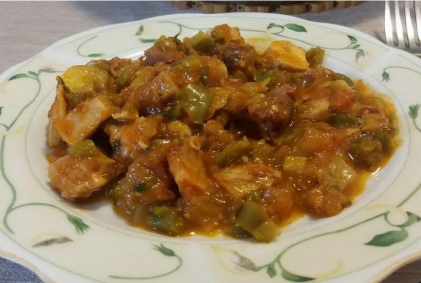 RECEPT DANA: Leskovačka mućkalica, za one koji vole ljuto