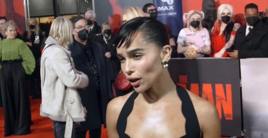 ZAPALILA CRVENI TEPIH Zoi Kravic mamila poglede na londonskoj premijeri Betmena
