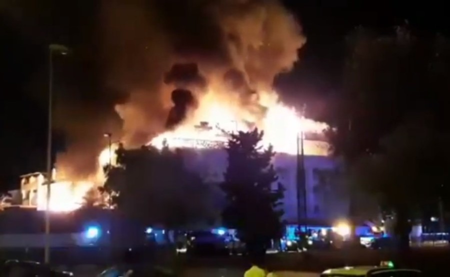 POŽAR U HOTELU! Devet lica povrijeđeno, JEDNA OSOBA skočila kroz prozor!