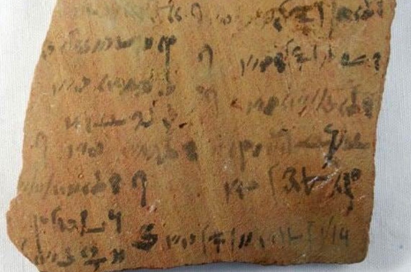 SJAJNO OTKRIĆE! PRONAĐENO 18.000 "bilježnica" iz vremena KLEOPATRINOG oca: Šta je u njima napisano?