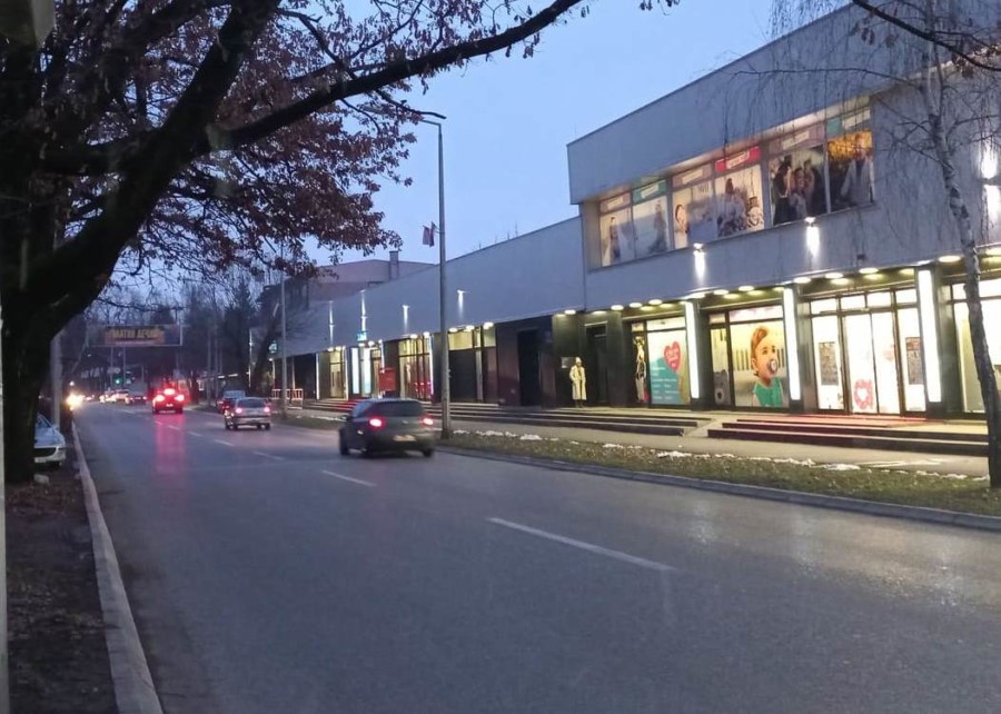 STANJE NA PUTEVIMA! Saobraćaj bez zastoja, kolovozi klizavi u višim predjelima