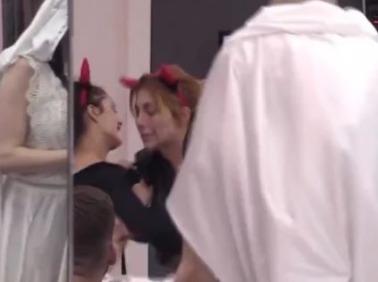 ZADRUGARKE SE POTUKLE USRED EMISIJE Nevjerovatne scene, voditelj zanijemio od šoka!
