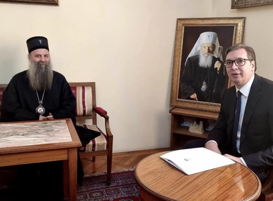 Predsjednik Srbije se sastao sa patrijarhom Porfirijem (FOTO)