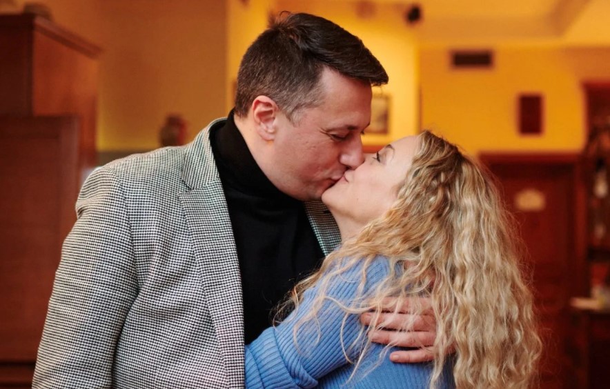 (FOTO) POKAZALA ZANOSNU FIGURU Žena Andrije Miloševića se skinula u kupaći