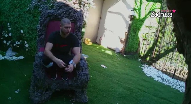 DEJAN RAZVEZAO JEZIK O SVAĐAMA Dalile i Cara: Priznao kada će se umiješati u njihovu ljubav, pa javno obećao: Posoliću ja to! (VIDEO)