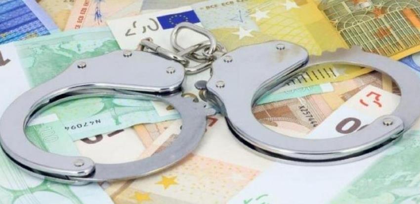ŽENA KRALA U ZATVORU! Blagajnica u KPZ Zenica prisvojila više od 650.000 KM