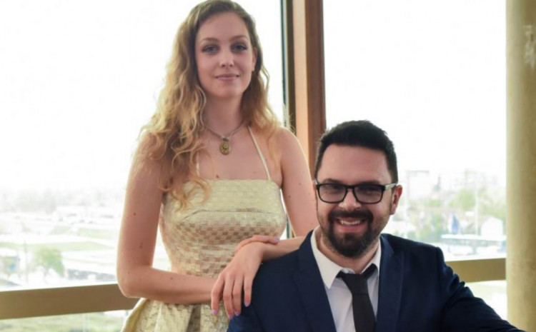 PETAR GRAŠO ODUŠEVIO PRATIOCE! Podijelio snimak na kojem trudna Hana pleše (VIDEO)