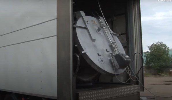 SNIMAK KOJI JE ŠOKIRAO SVIJET: Rusija ima mobilne krematorijume koji prate vojsku! (VIDEO)