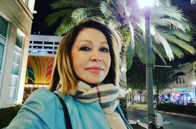 NEDA UKRADEN POZIRALA ISPRED VILE SLAVNOG DIZAJNERA! "Obožavala sam nositi njegove krpice" (FOTO)