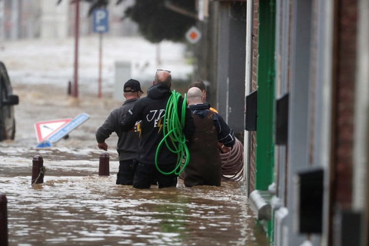 OLUJE U NJEMAČKOJ prouzrokovale rekordnu štetu: Život izgubile TRI OSOBE