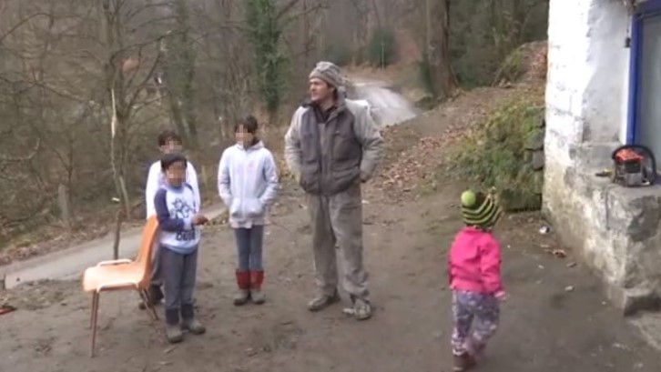 SAMOHRANI OTAC RADI PO ČITAV DAN kako bi djeca imala šta jesti: Težak život za porodicu Ametović!