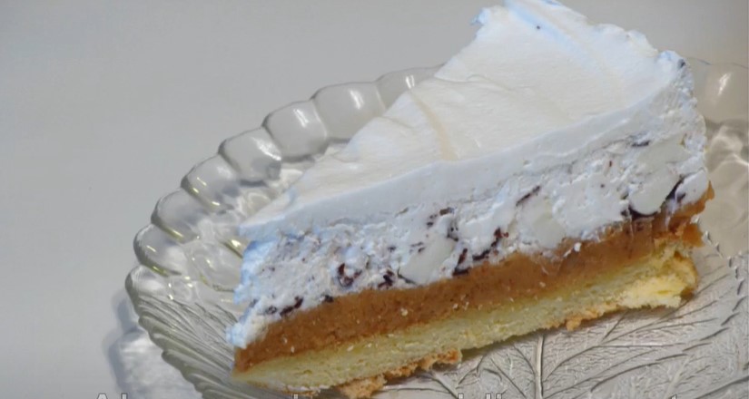 RECEPT KOJI ĆE VAS ODUŠEVITI! Plazma torta sa krem bananicama! Ima li bolja kombinacija?!