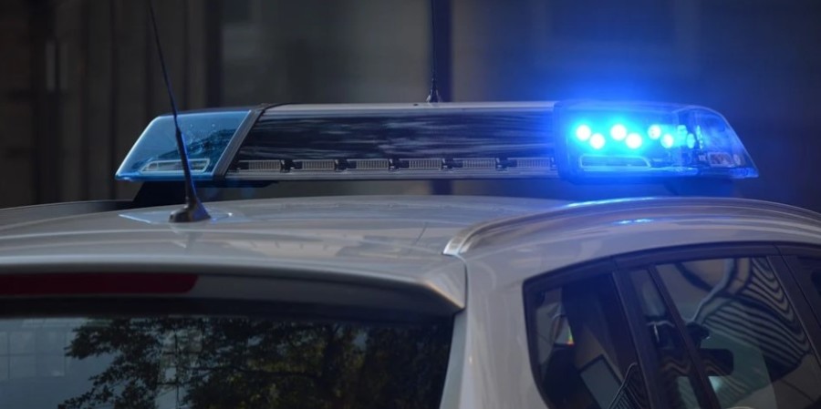 UŽAS U BEOGRADU! Majku sačekao s puta, pa zvjerski pretukao! Policiji slagala da se sama povrijedila!