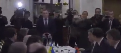POGLEDAJTE PRVE KADROVE SA PREGOVORA U BJELORUSIJI: Sukobljenim stranama obratio se ministar vanjskih poslova (VIDEO)