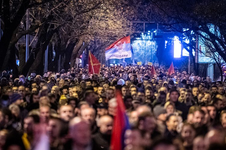U PODGORICI ODRŽAN novi protest protiv manjinske vlade: Najavljena nova OKUPLJANJA