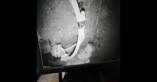 SNIMAK TRENUTKA KADA JE CIJELI SVIJET PRESTAO DA DIŠE! Rajan je izvučen iz bunara!