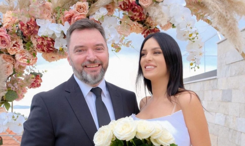 PONOVO SE OGLASILA BIVŠA SUPRUGA STAŠE KOŠARCA: "Ko šmrče - s vlasti hodi. KO PORODICU ZLOSTAVLJA - još državu vodi"