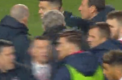 NEMILE SCENE NA STADIONU "Rajko Mitić": Opšta tuča na terenu! Vječiti derbi donio velike varnice