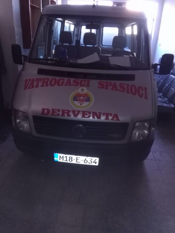 DERVENTA: Vatrogasci iz šume u plamenu izvukli starca