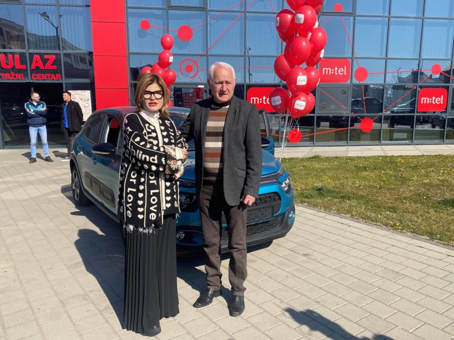 MILOMIR DEMONJIĆ kupovinom telefona OnePlus u m:tel-u osvojio Citroen C3