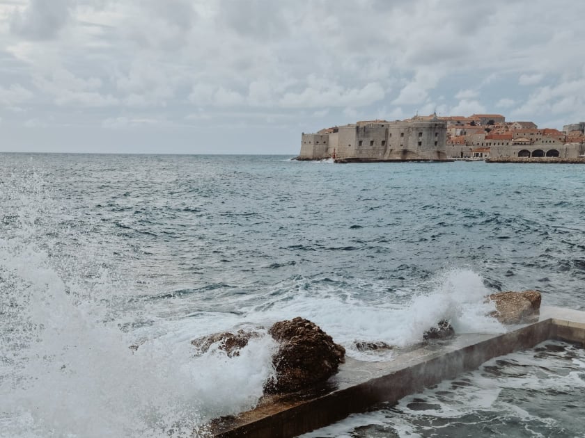 CILJAJU NA POSJETIOCE SA "DUBLJIM" DŽEPOM Hrvatska objavila podatke za novu turističku sezonu