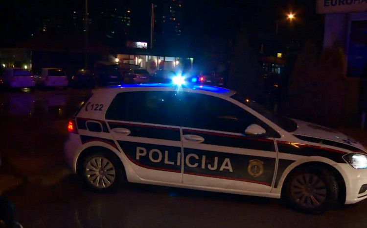 SAOBRAĆAJNA NESREĆA U SARAJEVU Pokosio pješaka automobilom, muškarac teško povrijeđen