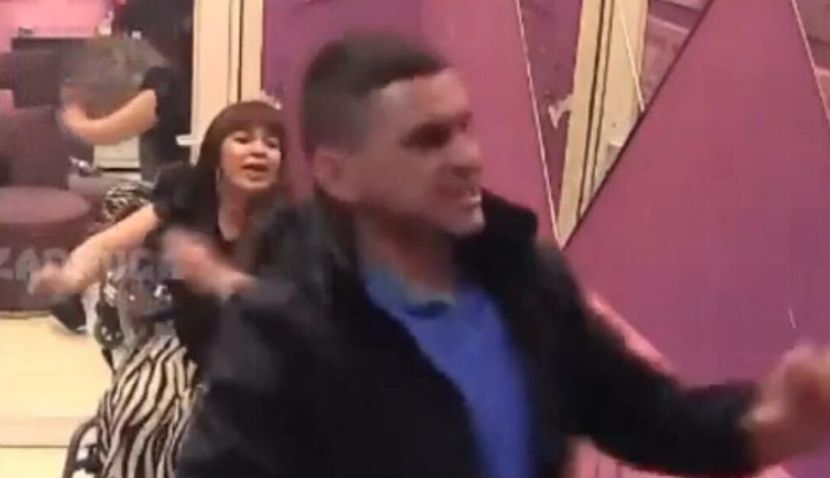 SKANDALOZNO PONAŠANJE MILJANINOG DEČKA! Bebica iz sve snage udarao glavom u zid i pljuvao krv (VIDEO)