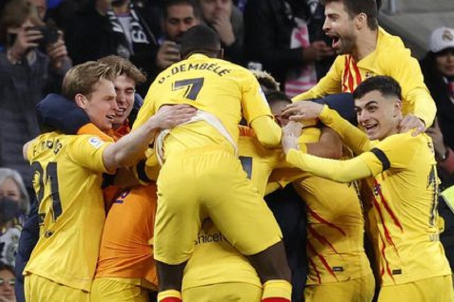 ČAVI ODRŽAO ČAS FUDBALA na prepunom "Bernabeu" i razorio Real Madrid! (VIDEO)
