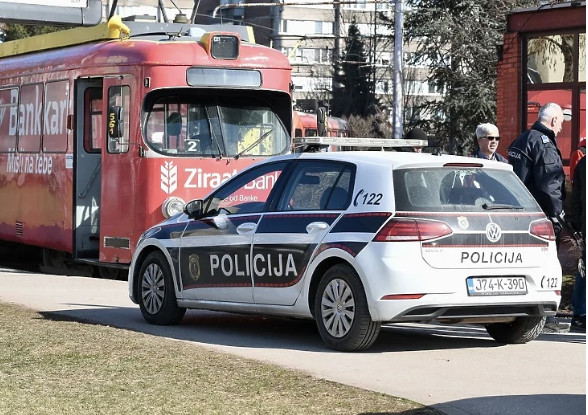 HAOS U SARAJEVU U SRED BIJELA DANA! Bomba pronađena na sjedištu u tramvaju