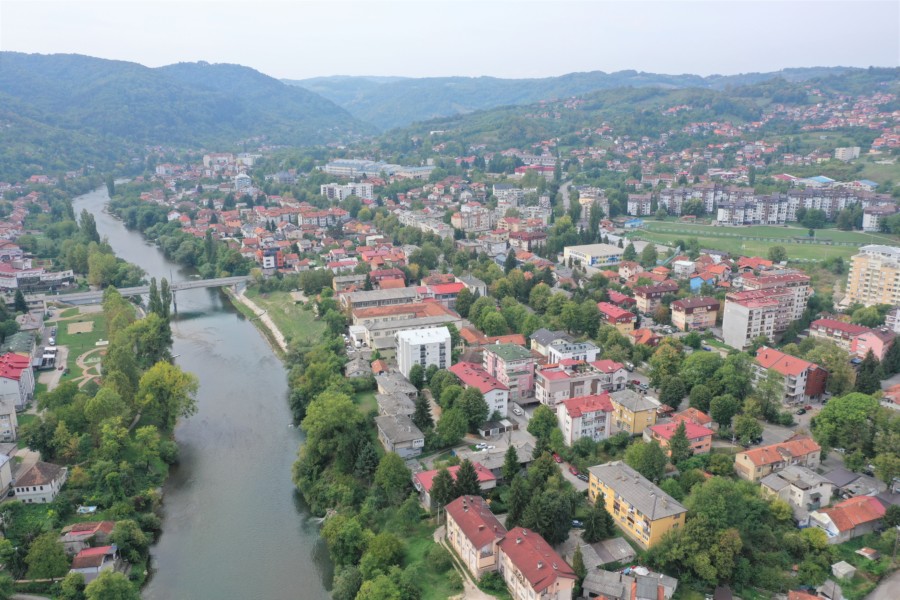 OTPAD IZ KLAONICE ISTRESLI U VRBAS: „Čistoća“ kažnjena sa 7.500 KM
