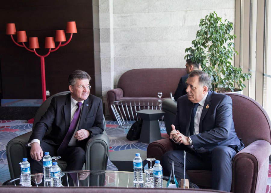 DIPLOMATSKI FORUM U ANTALIJI Dodik se sastao sa Lajčakom