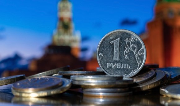 RAZLOG ZA STRAH AMERIKE? Rublja nokautirala dolar poslije dugo vremena!