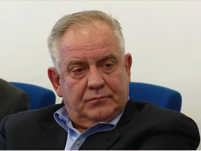 ŠEFUJE I U ZATVORU Ivo Sanader na čelu biblioteke