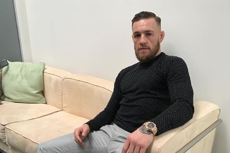 (FOTO) KONOR MEKGREGOR POTPUNO NAG U NOVOM FILMU Sportista počeo glumačku karijeru, pa se odmah skinuo pred zvijezdama Holivuda
