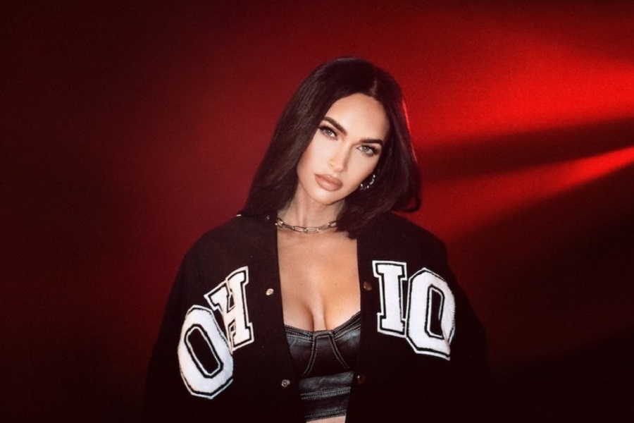MEGAN FOKS U SEK*IPILNOM BDSM izdanju ima ponudu za "SPICE GIRL"! (FOTO)