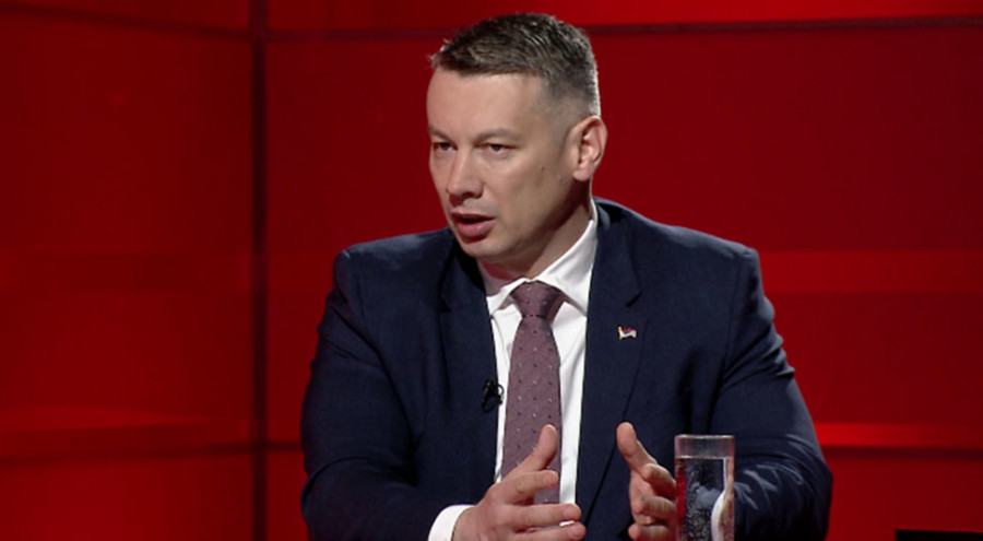 NEŠIĆ "Čudno je da međunarodna zajednica sada brine o građanima, a četiri godine nije brinula o njima"