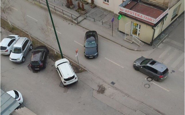 PREPRIJEČEN AUTOMOBIL U SARAJEVU Vozaču pozilo tokom vožnje