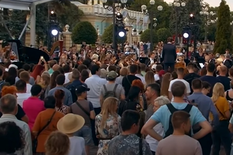 UMJETNIČKA AKCIJA "SLOBODNO NEBO": Kijevski klasični orkestar će odsvirati koncert na trgu "Majdan Nezaležnosti"