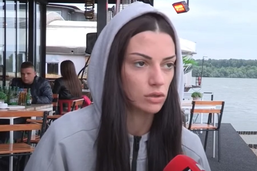 TARA SIMOV NASMIJANA POSLIJE DISKVALIFIKACIJE! Pokazala sa kim provodi vrijeme! (FOTO)