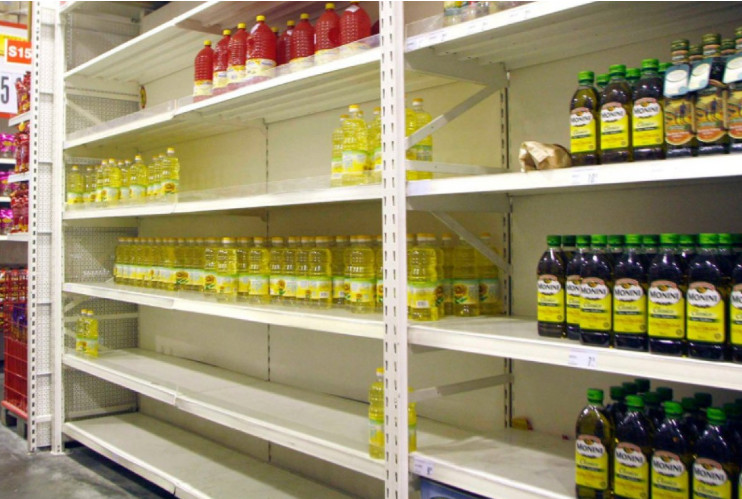 HAOS ZBOG KUPOVINE ULJA: Eskalirao obračun u supermarketu!