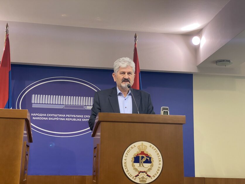 CILJ MANJI BROJ STRANAKA Bundalo predložio Zakon o političkim strankama