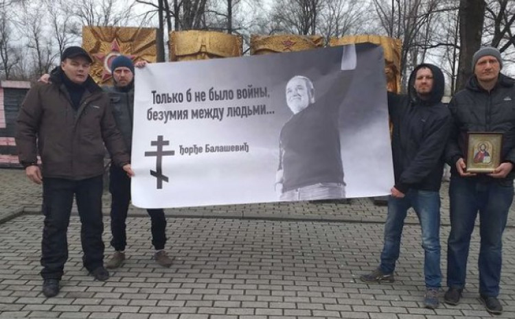 STIHOVI LEGENDARNOG BALAŠEVIĆA na ratištu u Ukrajini (FOTO)