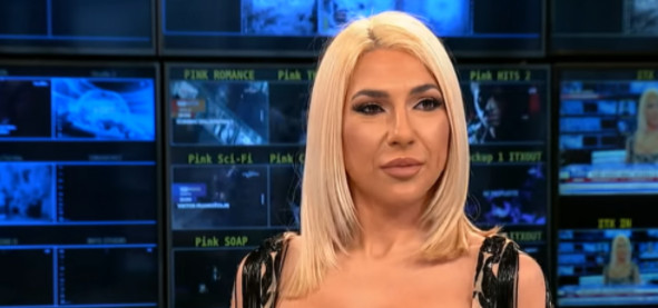 PONOVO IZMAMILA UZDAHE JAVNOSTI Jovana Jeremić u ultra kratkoj haljini vodila jutarnji program (FOTO)