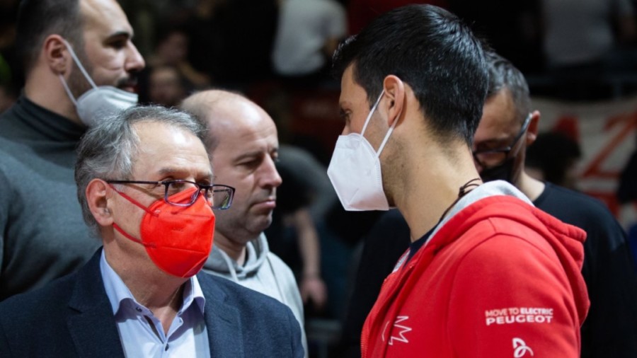 NOVAK I JELENA ĐOKOVIĆ bodre košarkaše Zvezde protiv Makabija