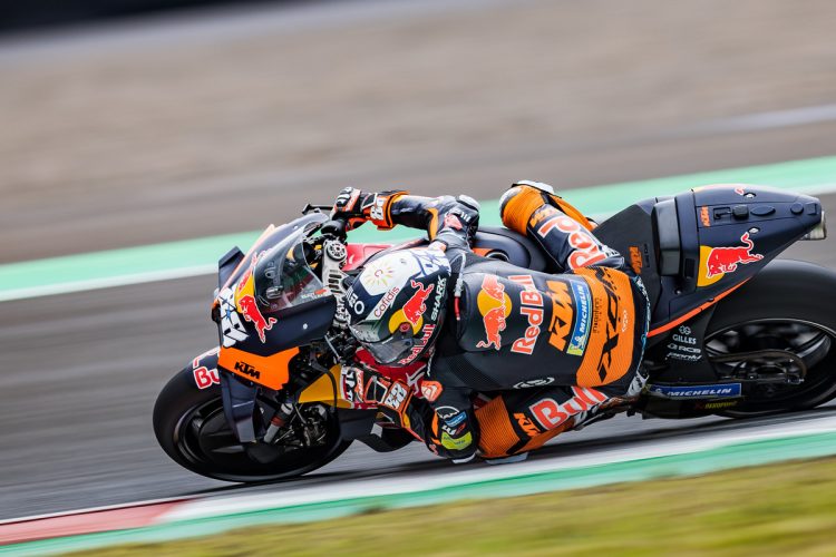 UDAR GROMA NA MOTO GP stazi u prenosu uživo, Oliveira kišni čovjek (VIDEO)