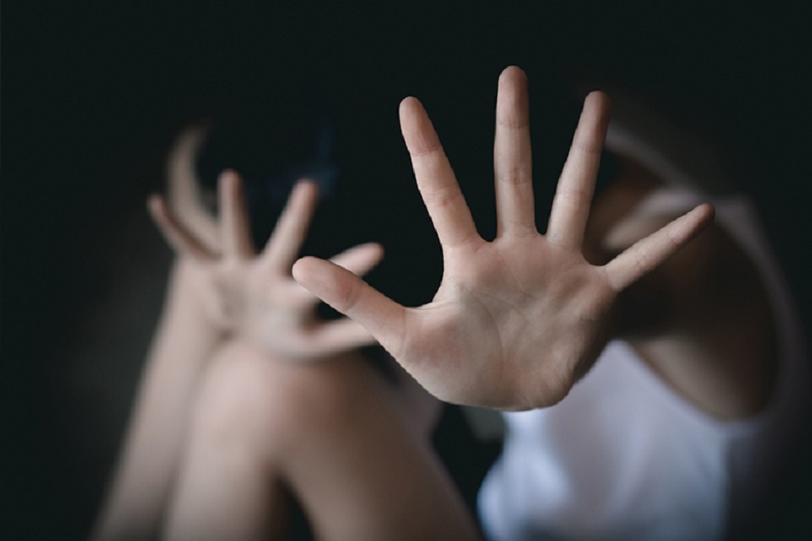 OVAKAV MANIJAK SE JEDNOM RAĐA! Muškarac ženu i djecu držao zarobljene i silovao 20 godina: U dvorištu pronađeni fetusi