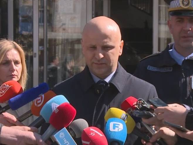 PRIVEDEN VELIKI BROJ OSOBA, radi se na pronalasku ubice Bašića