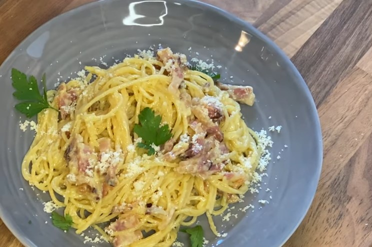 ŠPAGETE CARBONARA: Za samo 15 minuta spremite ukusan ručak!