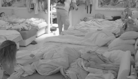 PREDOMISLILA SE PA SVE POBACALA! Još jedna burna noć Dalile i Filipa Cara u "Beloj kući"